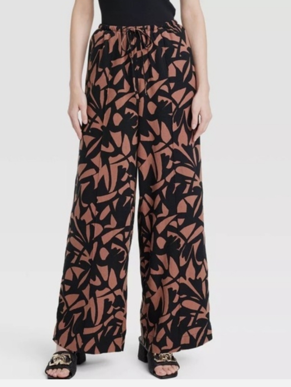 A New Day Wide-Leg Drawstring Pants in Black and Terracotta Floral Print